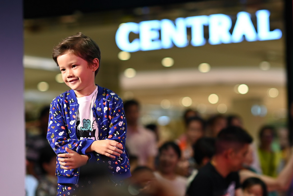 CENTRAL KIDS FASHION SHOW  แฟชั่นโชว์สุดคิวต์จากเหล่าซุปตาร์ตัวน้อย