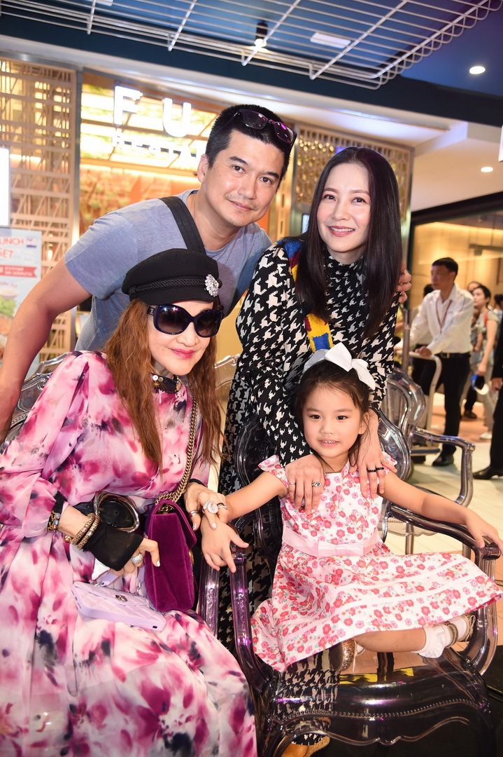 CENTRAL KIDS FASHION SHOW  แฟชั่นโชว์สุดคิวต์จากเหล่าซุปตาร์ตัวน้อย