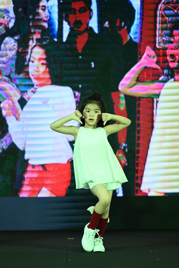 CENTRAL KIDS FASHION SHOW  แฟชั่นโชว์สุดคิวต์จากเหล่าซุปตาร์ตัวน้อย