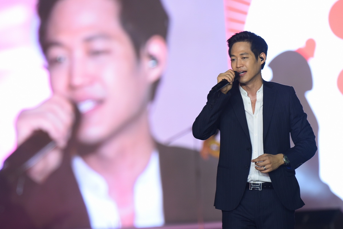 เต็มอิ่มทุกความสุขสนุกสนานในงานฉลองเคาท์ดาวน์ปีใหม่สุดยิ่งใหญ่ตระการตา ‘Amazing Thailand Countdown 2020’ ณ ไอคอนสยาม