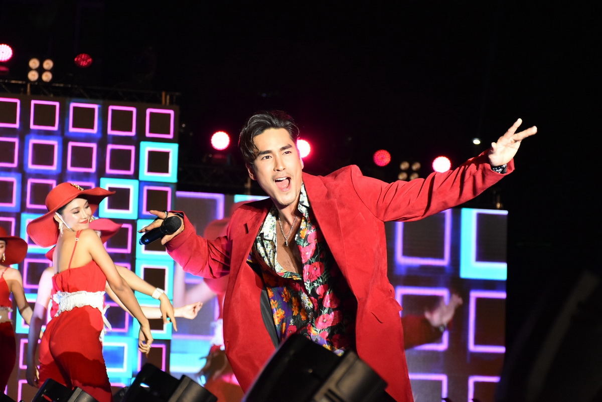 เต็มอิ่มทุกความสุขสนุกสนานในงานฉลองเคาท์ดาวน์ปีใหม่สุดยิ่งใหญ่ตระการตา ‘Amazing Thailand Countdown 2020’ ณ ไอคอนสยาม