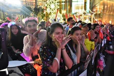 เต็มอิ่มทุกความสุขสนุกสนานในงานฉลองเคาท์ดาวน์ปีใหม่สุดยิ่งใหญ่ตระการตา ‘Amazing Thailand Countdown 2020’ ณ ไอคอนสยาม 