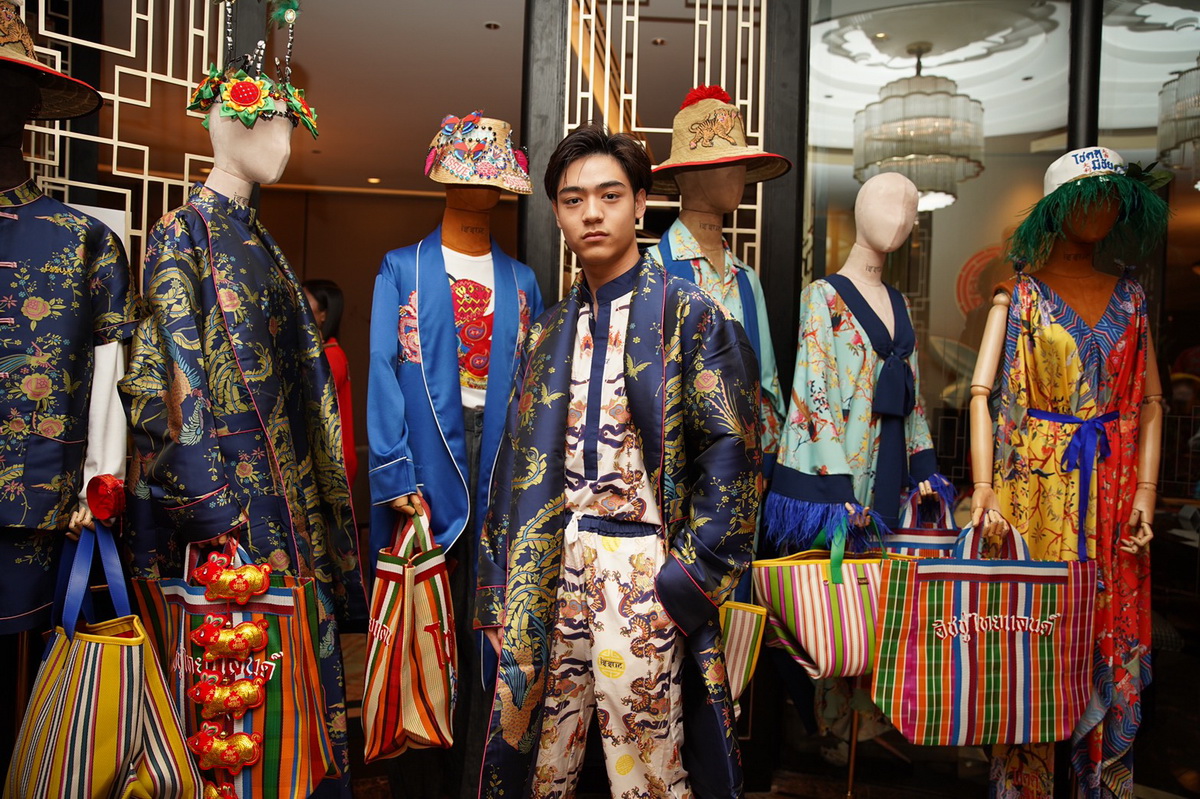 เฉลิมฉลองเทศกาลตรุษจีนในแบบฉบับของ ISSUE Thailand กับคอลเลกชั่น Resort 2020 ‘โชคดี มีชัย’