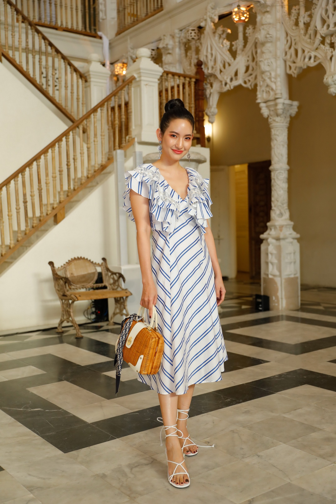 เหล่าคนดังร่วมชมแฟชั่นโชว์อวดโฉม ‘The Hidden Treasure’ คอลเลกชั่นใหม่รับซัมเมอร์จาก ‘KLOSET’ 