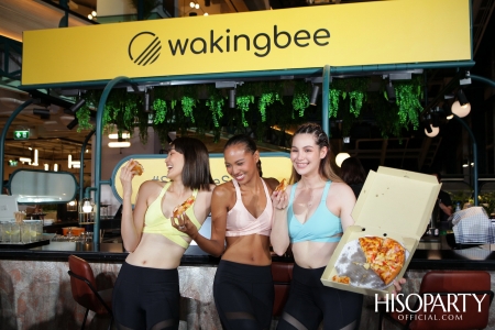 WAKINGBEE จัดแฟชั่นโชว์เคสครั้งยิ่งใหญ่ เผยภาพลักษณ์ปรับโฉมแบรนด์