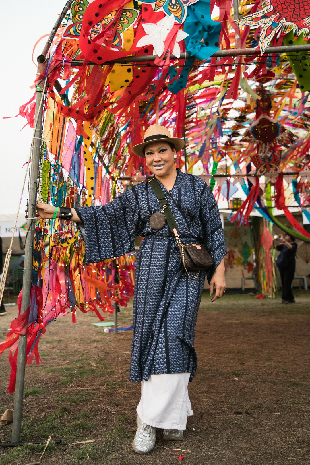 งานการแข่งขันเรือยาวช้างไทย และเทศกาลริมน้ำ เพื่อช่วยเหลือช้างไทย โดยกลุ่มโรงแรมอนันตรา
