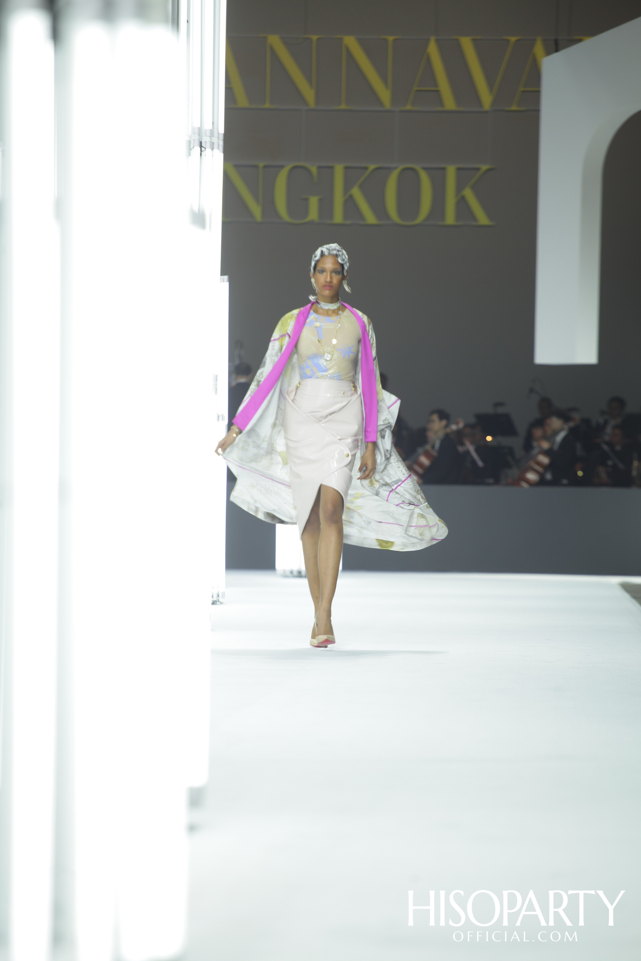 งานแสดงแฟชั่นโชว์ SPRING/SUMMER 2020 แบรนด์ SIRIVANNAVARI และ S’HOMME ในสมเด็จพระเจ้าลูกเธอ เจ้าฟ้าสิริวัณณวรี นารีรัตนราชกัญญา