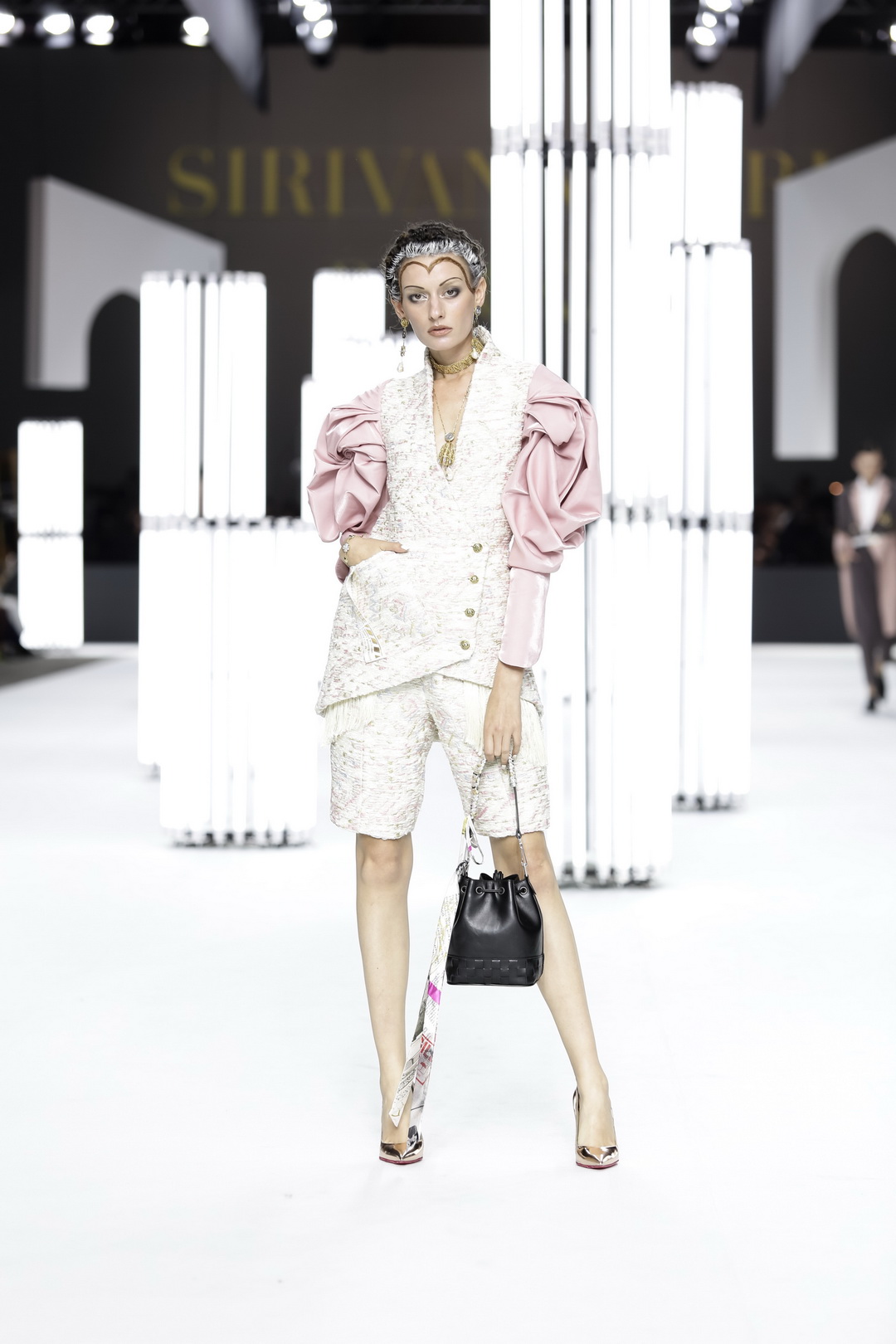 งานแสดงแฟชั่นโชว์ SPRING/SUMMER 2020 แบรนด์ SIRIVANNAVARI และ S’HOMME ในสมเด็จพระเจ้าลูกเธอ เจ้าฟ้าสิริวัณณวรี นารีรัตนราชกัญญา