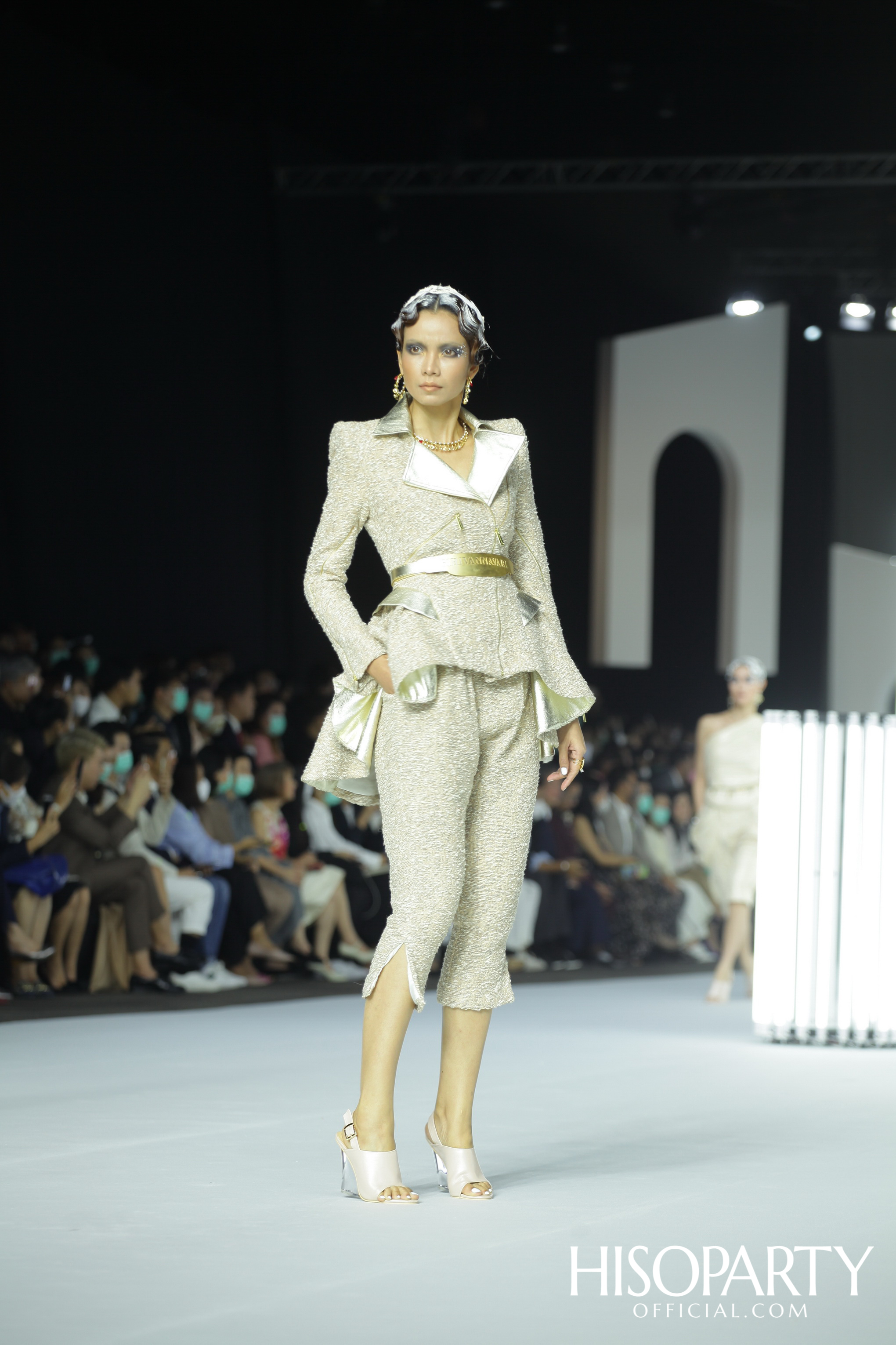 งานแสดงแฟชั่นโชว์ SPRING/SUMMER 2020 แบรนด์ SIRIVANNAVARI และ S’HOMME ในสมเด็จพระเจ้าลูกเธอ เจ้าฟ้าสิริวัณณวรี นารีรัตนราชกัญญา