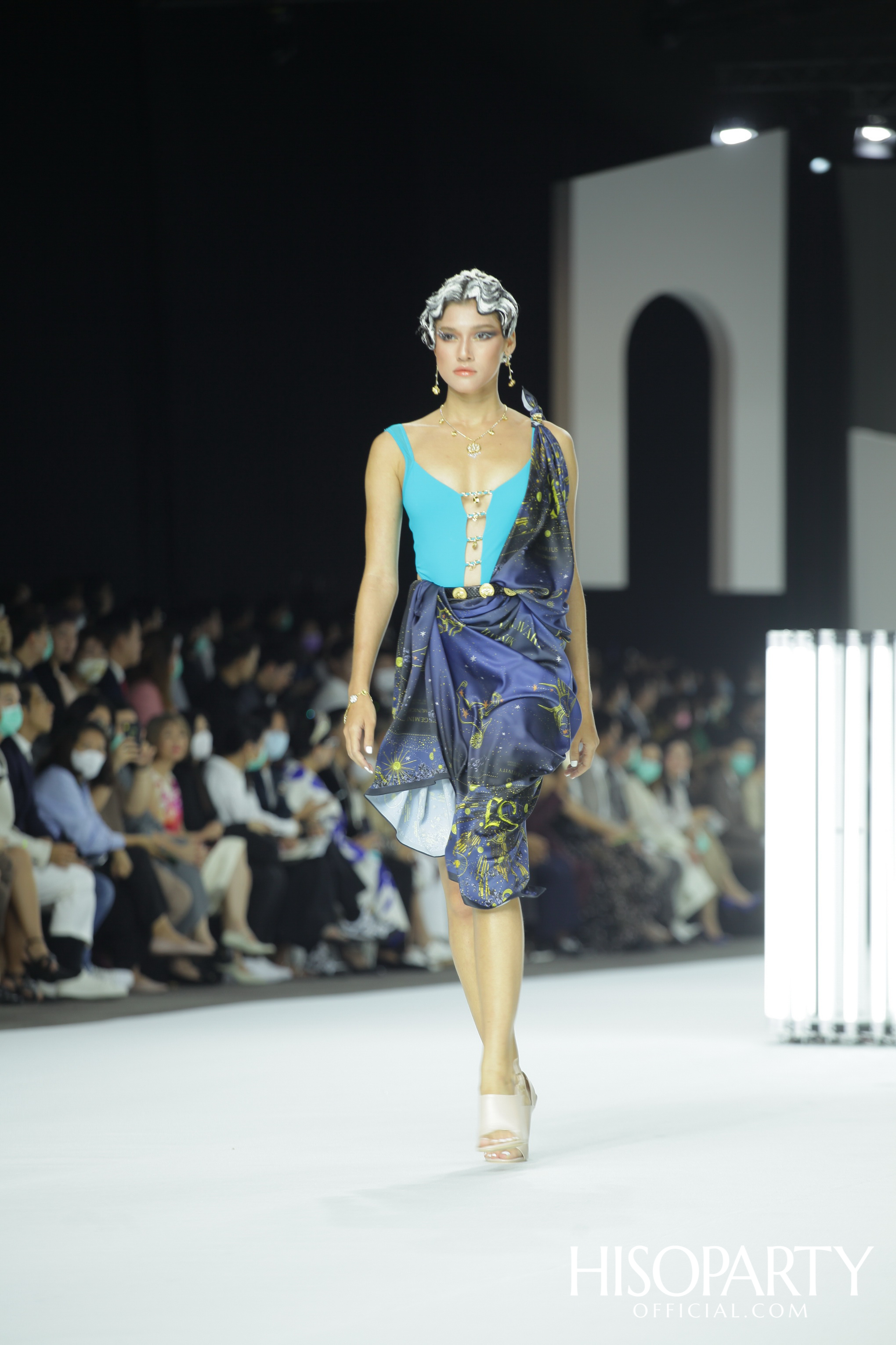 งานแสดงแฟชั่นโชว์ SPRING/SUMMER 2020 แบรนด์ SIRIVANNAVARI และ S’HOMME ในสมเด็จพระเจ้าลูกเธอ เจ้าฟ้าสิริวัณณวรี นารีรัตนราชกัญญา