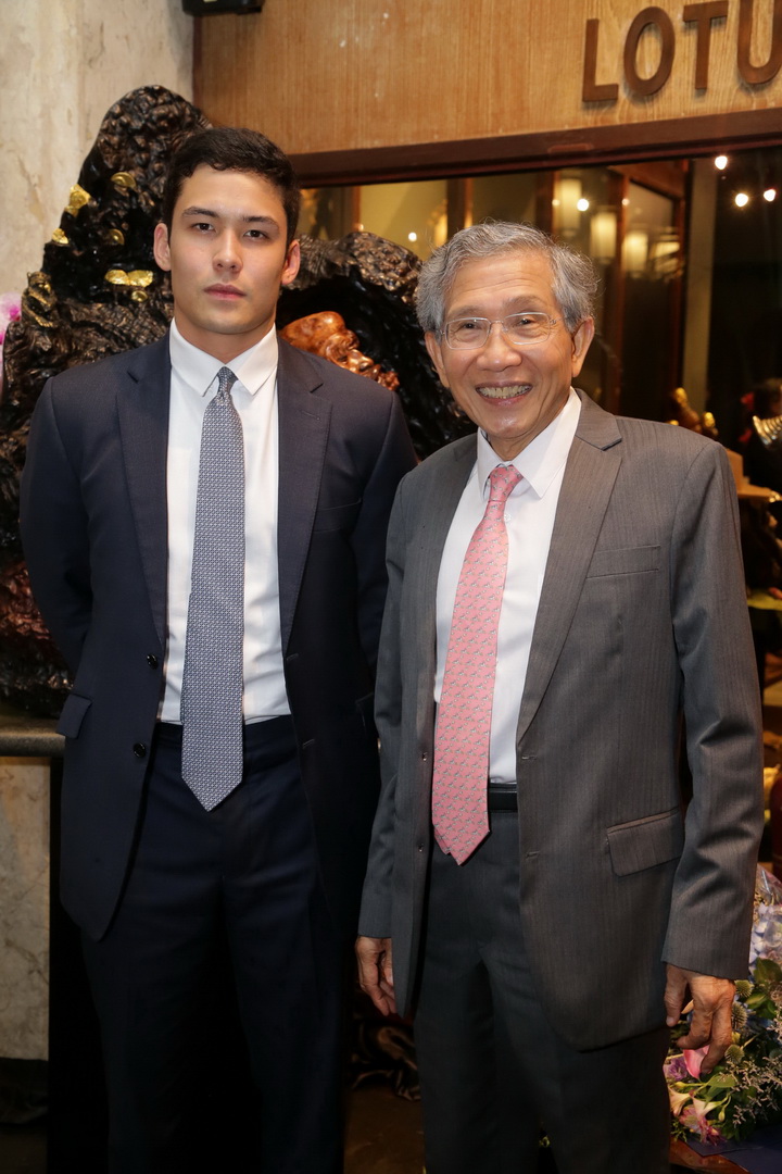 Lotus Arts de Vivre จัดงานฉลองครบรอบ 80 ปี รอล์ฟ วอน บูเรน พร้อมทำบุญกับมูลนิธิศูนย์มะเร็งเต้านมเฉลิมพระเกียรติ