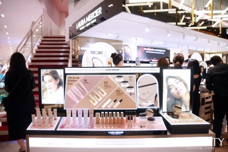 New Iconic Flawless Face Store @Siam Paragon