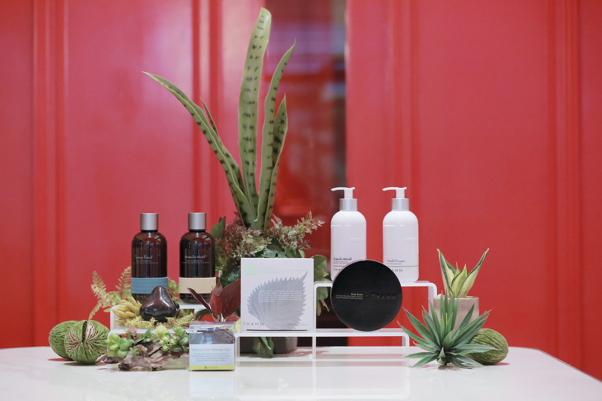 THANN x CANITT เผยเทคนิคเลือกเสื้อผ้าเสริมบุคลิก พร้อมอวดผิวสวยสุขภาพดีกับ THANN