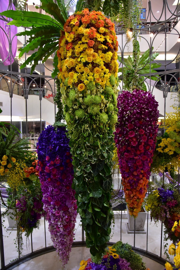 พระเจ้าวรวงศ์เธอ พระองค์เจ้าโสมสวลีฯ โปรดให้ผู้แทนพระองค์ ไปในการเปิด ‘ห้างเซ็นทรัล อุดรธานี’