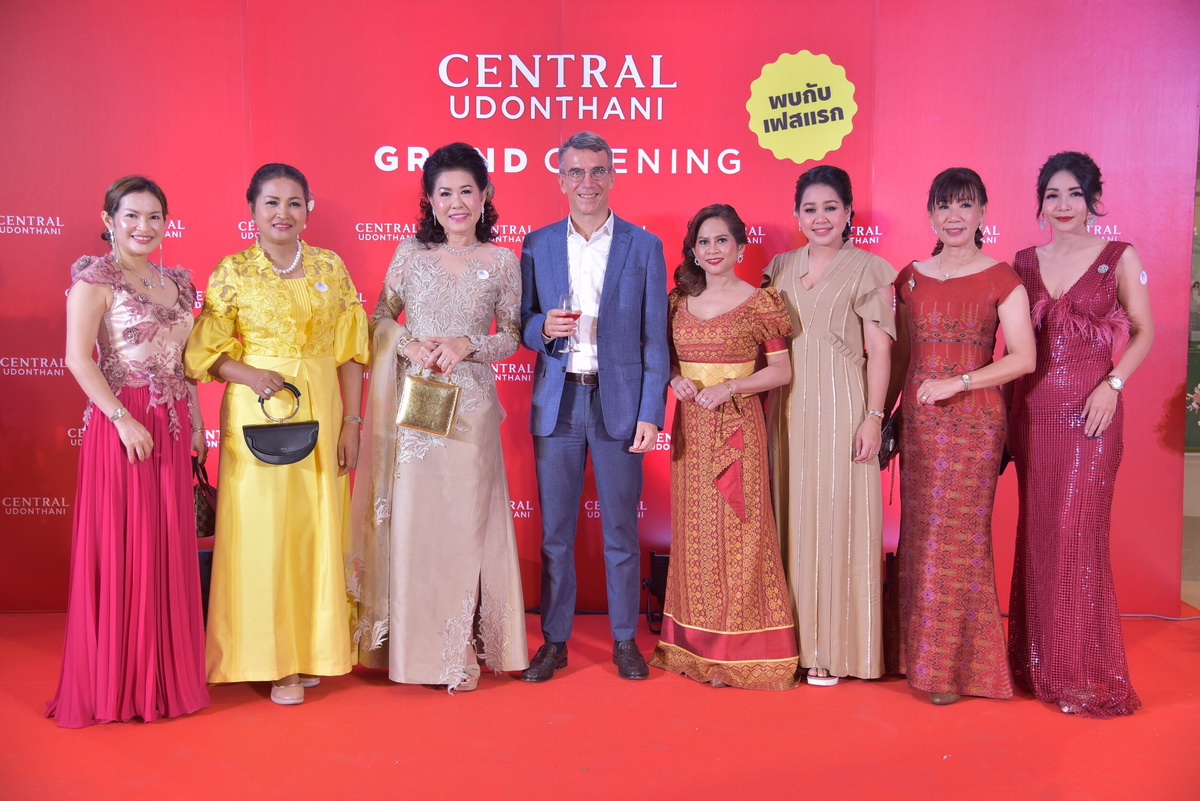 พระเจ้าวรวงศ์เธอ พระองค์เจ้าโสมสวลีฯ โปรดให้ผู้แทนพระองค์ ไปในการเปิด ‘ห้างเซ็นทรัล อุดรธานี’