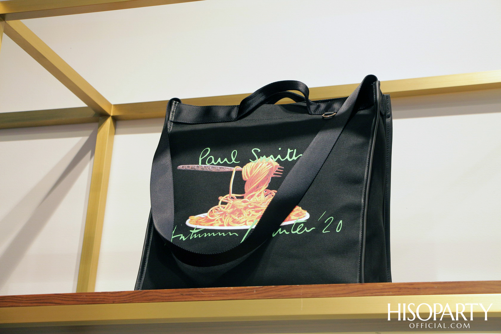 HISOPARTY X Paul Smith เชิญแขกคนพิเศษสัมผัสประสบการณ์เครื่องแต่งกายจาก ‘แคปซูลคอลเลกชั่น’ ฉลองครบรอบ 50 ปี Paul Smith (พอล สมิธ)