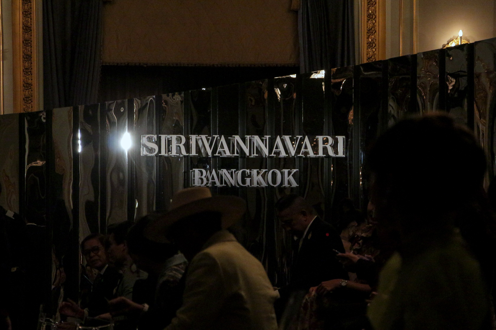 สมเด็จพระเจ้าลูกเธอ เจ้าฟ้าสิริวัณณวรี นารีรัตนราชกัญญา ทรงเผยโฉมคอลเลกชั่นทรงออกแบบ AUTUMN/WINTER 20-21 แห่งแบรนด์ SIRIVANNAVARI และS’Homme