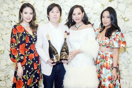 GINA EKACHAI BIRTHDAY PARTY คุณสนิทพิมพ์ เอกชัย