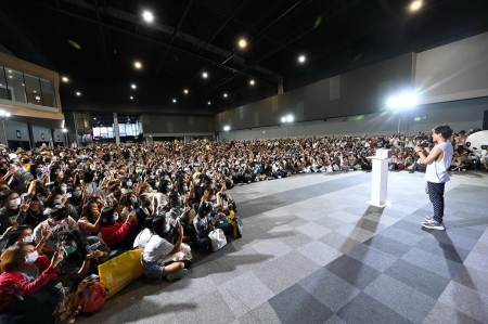 GLOBAL PRESS CONFERENCE ‘MEW SUPPASIT’ SECOND SINGLE ‘NAN NA’