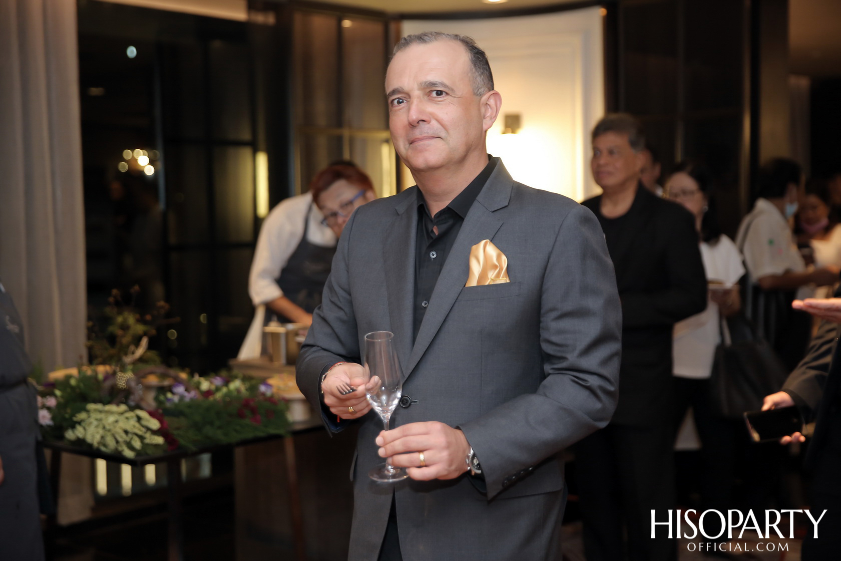 โรงแรมวี กรุงเทพฯ ทุ่มงบปรับโฉม ครั้งใหม่ พร้อมก่อนใคร ใหม่กว่าเดิม