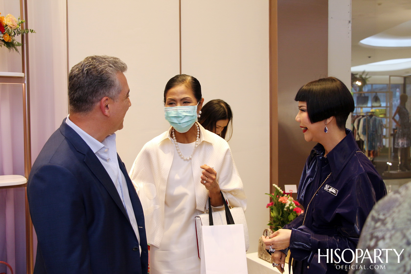 Grand Opening ‘S'uvimol Flagship Store’