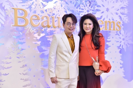 Beauty Gems - ‘White Christmas’ ส่งมอบของขวัญ และคำอวยพร ผ่านแฟชั่นโชว์เครื่องประดับ และอัญมณีฝีมือคนไทย