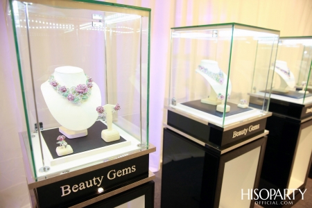 HISOPARTY X BEAUTY GEMS  ชวนเหล่าเซเลบริตี้สัมผัสความงดงามจากอัญมณีและกระเป๋าจูดิธ เลเบอร์  คอลเลกชั่นล่าสุด ในงาน White Christmas