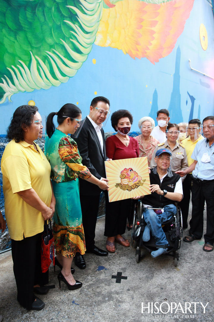 ททท. ส่งมอบภาพ Amazing Thailand Phoenix Wall แก่ชุมชนตลาดน้อย