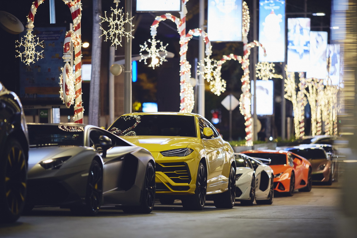 LAMBORGHINI NIGHT รวมพลสาวกกระทิงดุร่วมเฉลิมฉลองเทศกาลแห่งความสุขส่งท้ายปี