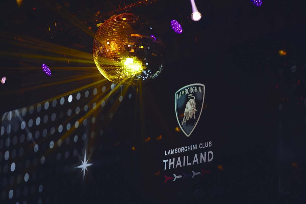 LAMBORGHINI NIGHT รวมพลสาวกกระทิงดุร่วมเฉลิมฉลองเทศกาลแห่งความสุขส่งท้ายปี