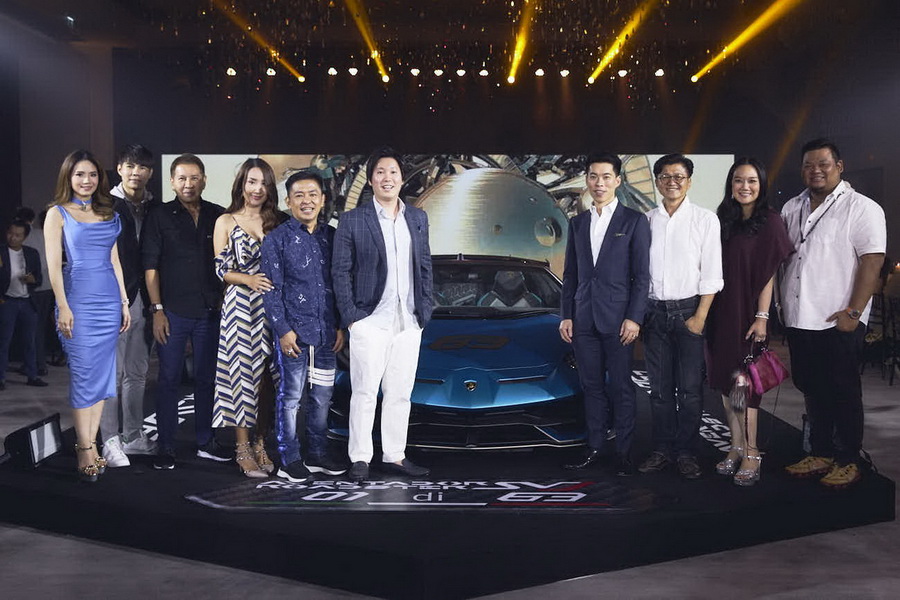 งานฉลองรับรถ Aventador SVJ Roadster 63