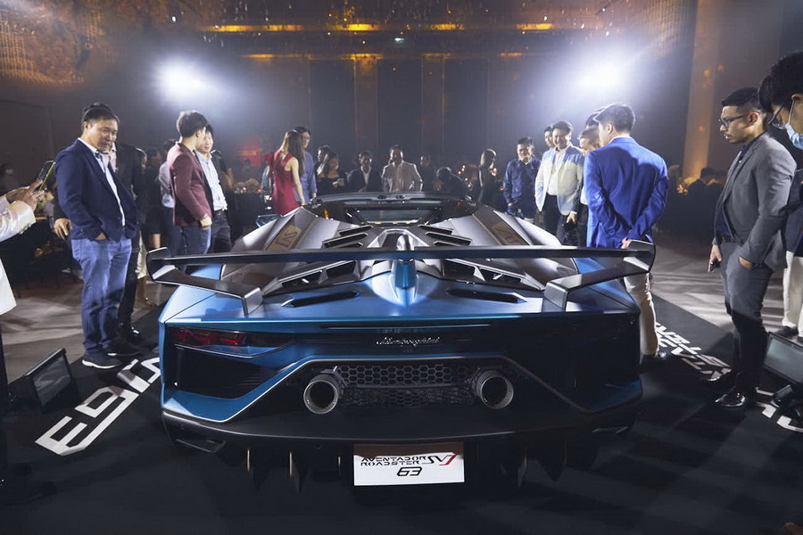 งานฉลองรับรถ Aventador SVJ Roadster 63