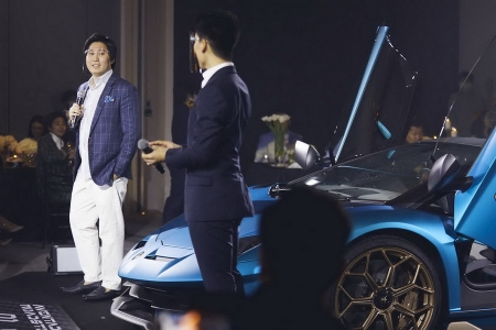 งานฉลองรับรถ Aventador SVJ Roadster 63