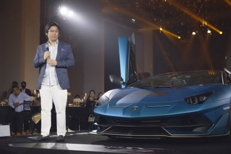 งานฉลองรับรถ Aventador SVJ Roadster 63