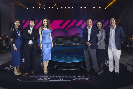 งานฉลองรับรถ Aventador SVJ Roadster 63