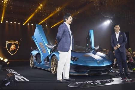 งานฉลองรับรถ Aventador SVJ Roadster 63