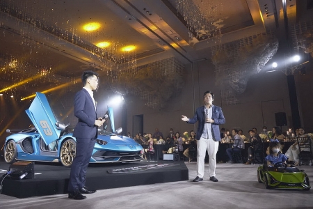 งานฉลองรับรถ Aventador SVJ Roadster 63