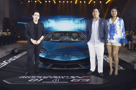 งานฉลองรับรถ Aventador SVJ Roadster 63