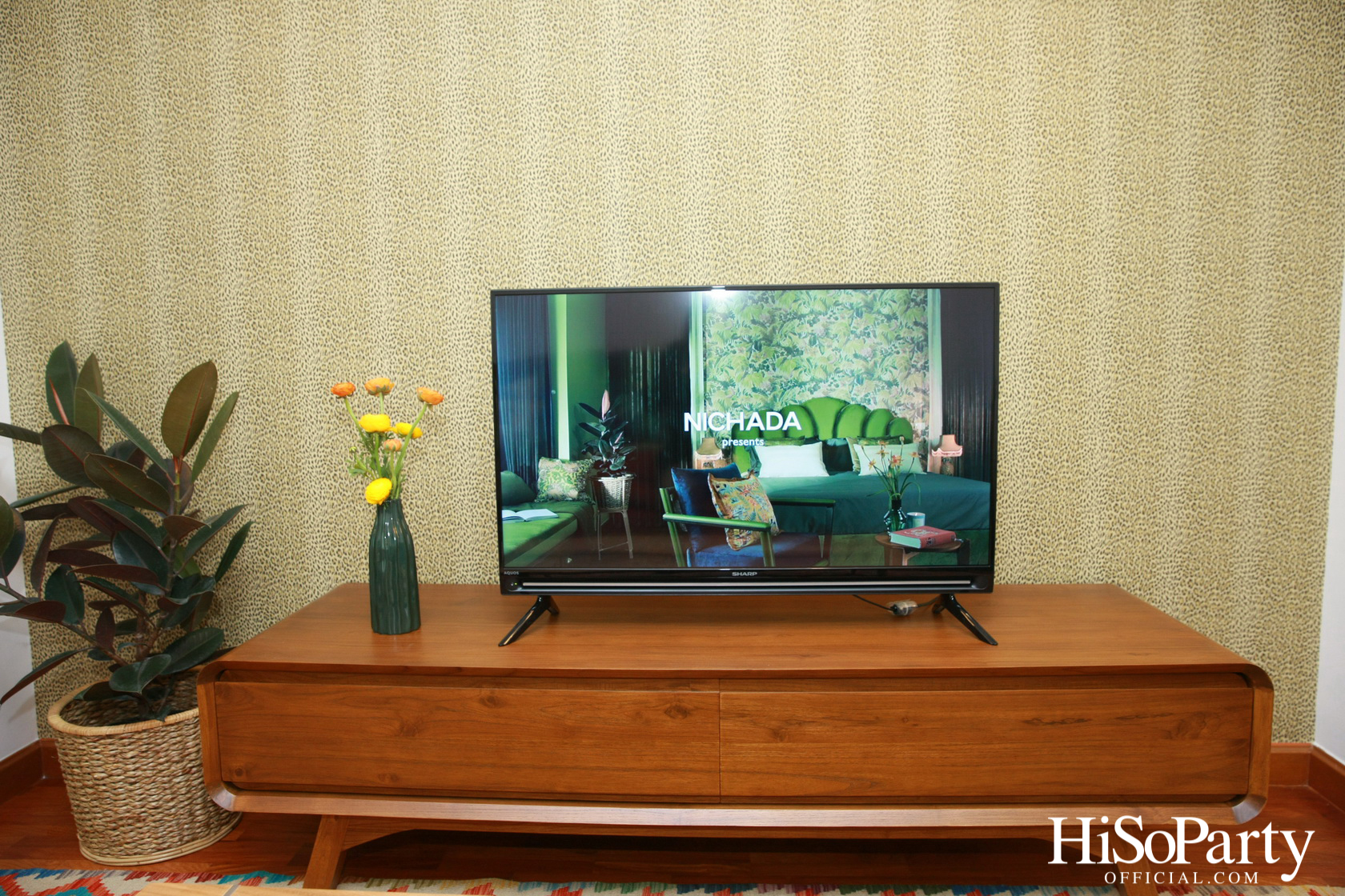 NICHADA x SRETSIS ‘Troppical Magick Villa’