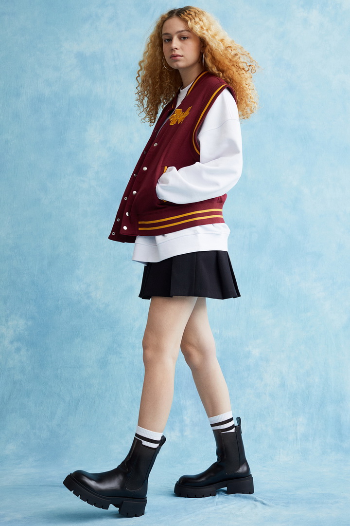 H&M และซีรี่ส์ Sex Education จาก Netflix ร่วมรังสรรค์คอลเลกชั่นจากแรงบันดาลใจในการเริ่มต้นเทอมใหม่