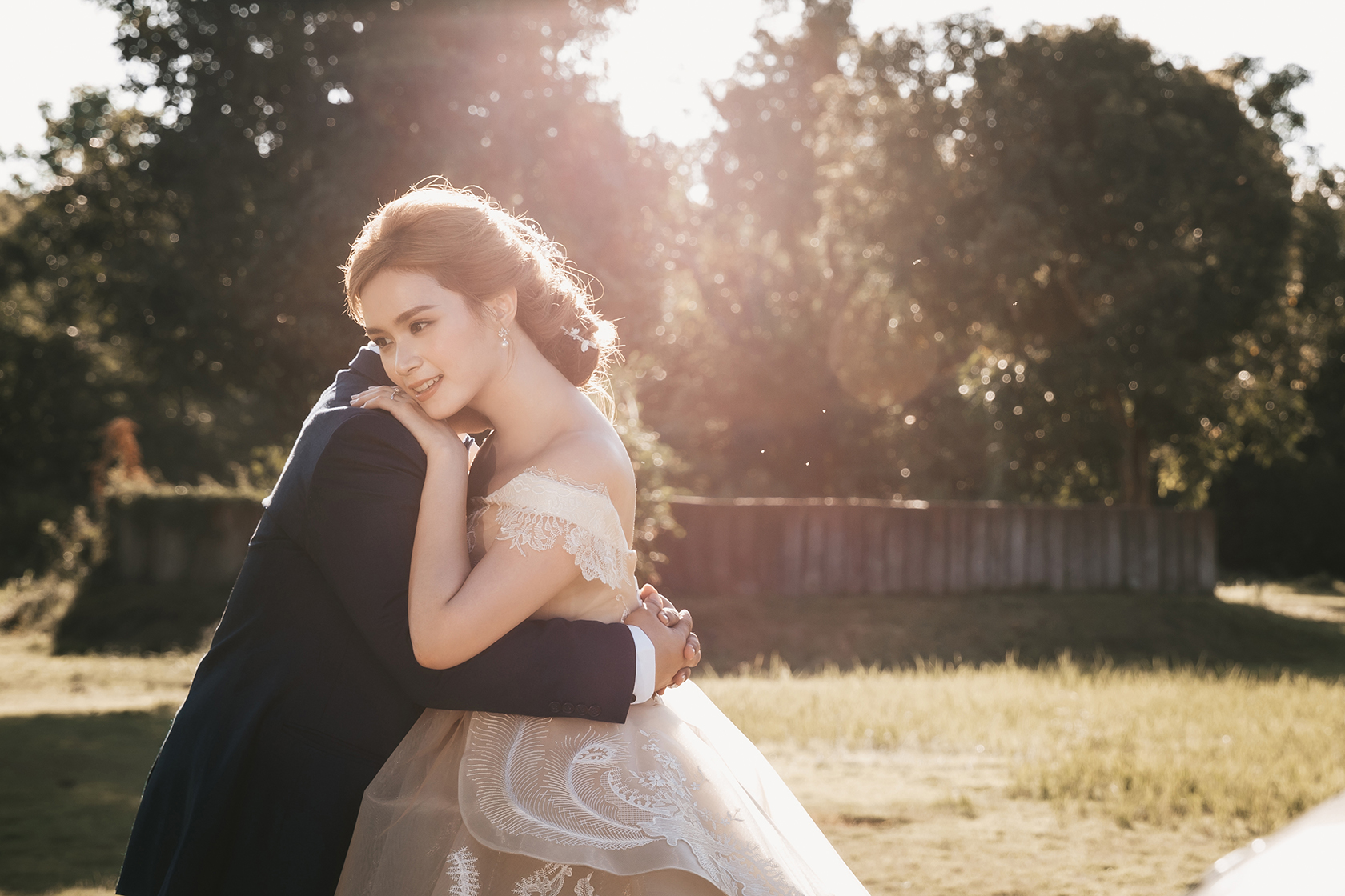 Lilly & Sam : สุภัทรา เจริญอภิรักษ์ - รัชชานนท์ พิพัฒน์พรไพศาล