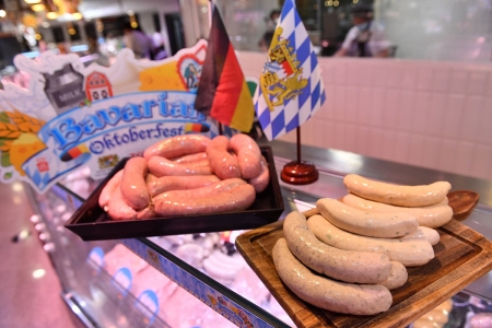 ท็อปส์ และ เซ็นทรัล ฟู้ด ฮอลล์  ฉลองเทศกาล OKTOBERFEST