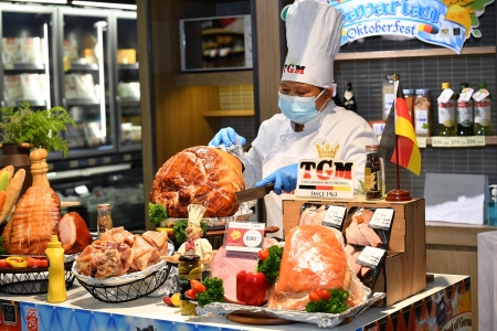 ท็อปส์ และ เซ็นทรัล ฟู้ด ฮอลล์  ฉลองเทศกาล OKTOBERFEST