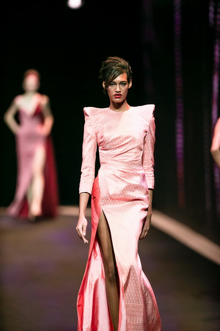 เจ้าฟ้าหญิงสิริวัณณวรีฯ พระราชทานรางวัลผู้ชนะการประกวดผ้าลายพระราชทาน ‘ผ้าลายขอเจ้าฟ้าสิริวัณณวรีฯ’ เพื่ออนุรักษ์และต่อยอดผ้าไทยสู่สากล