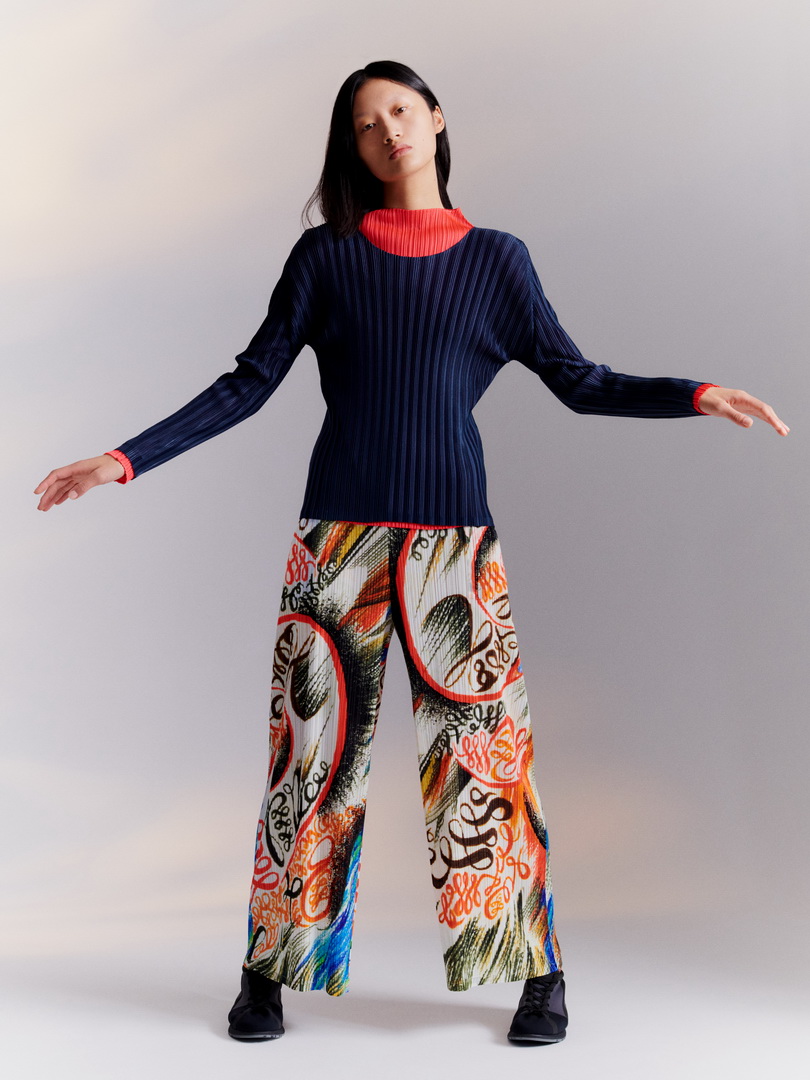 PLEATS PLEASE ISSEY MIYAKE คอลเลกชั่นฤดูใบไม้ผลิ ฤดูร้อน 2022