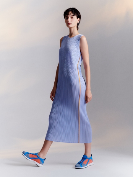 PLEATS PLEASE ISSEY MIYAKE คอลเลกชั่นฤดูใบไม้ผลิ ฤดูร้อน 2022