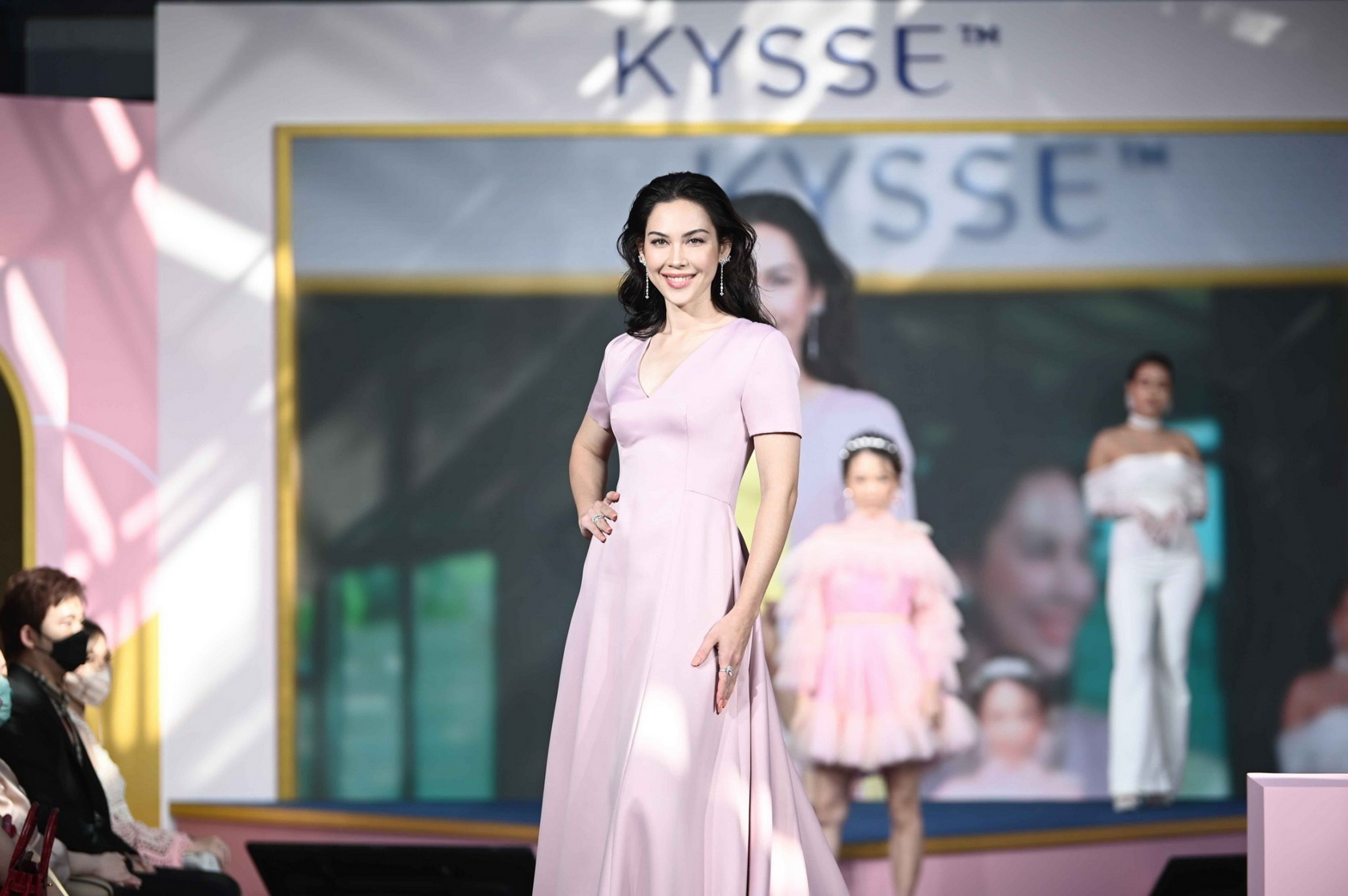 ‘YOUR KYSSE YOUR CONFIDENCE’ งานเปิดตัวผลิตภัณฑ์ความงามบนเรียวปากระดับพรีเมียม