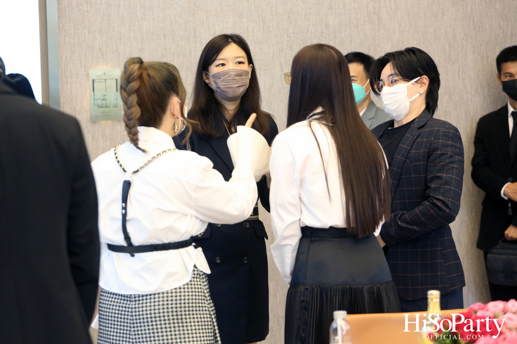 HiSoParty  x 125 SATHORN