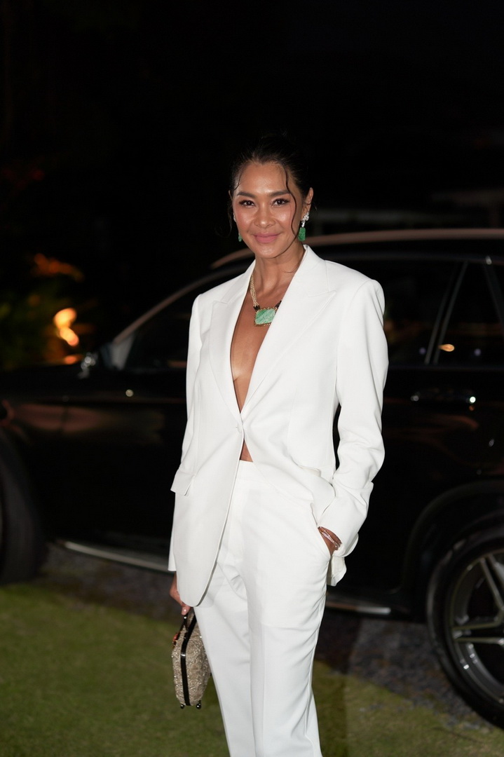 VVON SUGUNNASIL ร่วมกับ Atta Autohaus และ Lotus Arts de Vivre จัดซิทดาวน์ดินเนอร์ พร้อมเปิดตัวคอลเลกชั่น VVHITE Tailoring