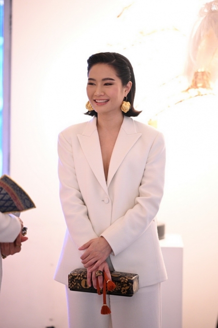 VVON SUGUNNASIL ร่วมกับ Atta Autohaus และ Lotus Arts de Vivre จัดซิทดาวน์ดินเนอร์ พร้อมเปิดตัวคอลเลกชั่น VVHITE Tailoring